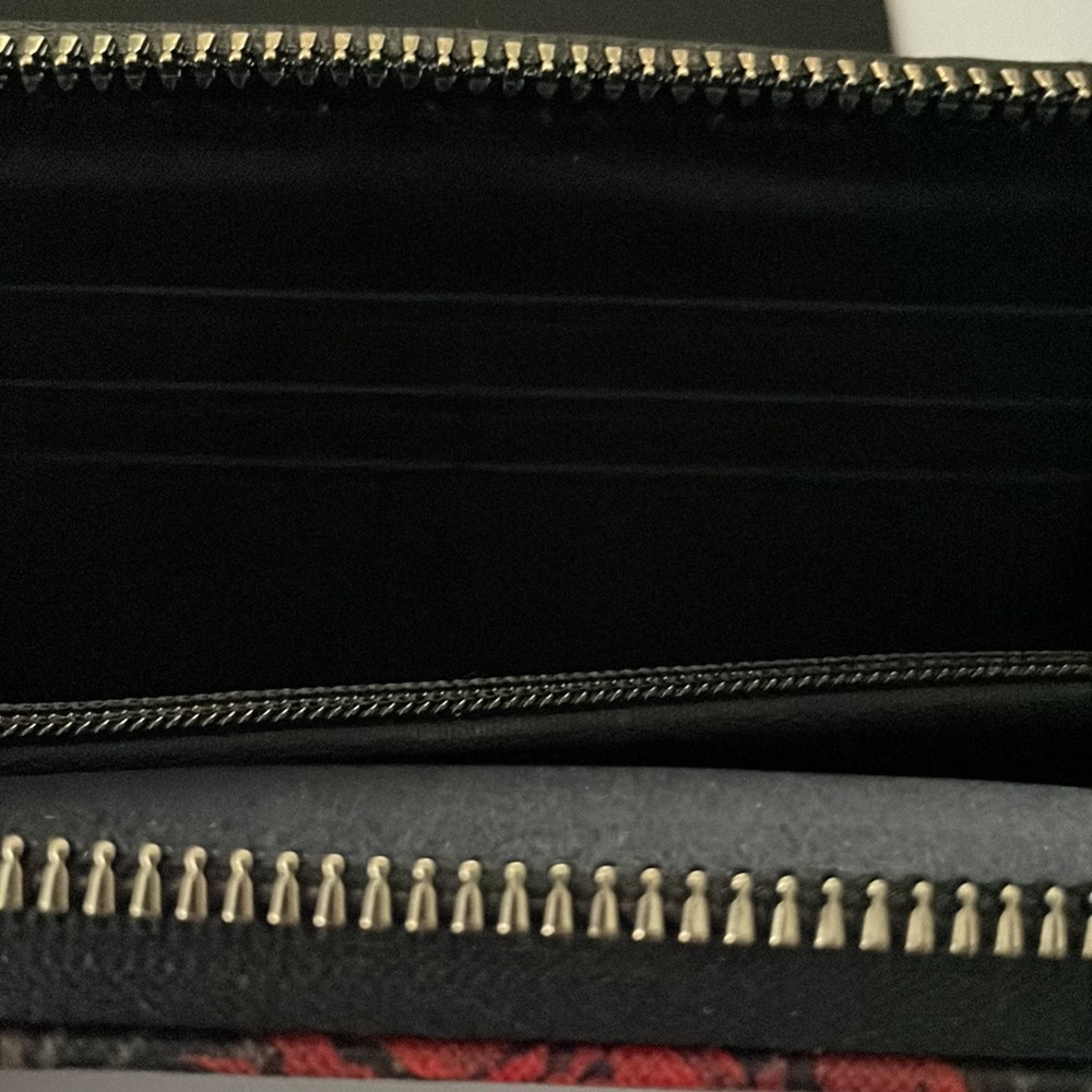 Wallet - Picture 5 of 6